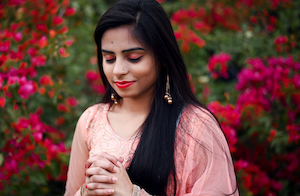 flower prayer girl